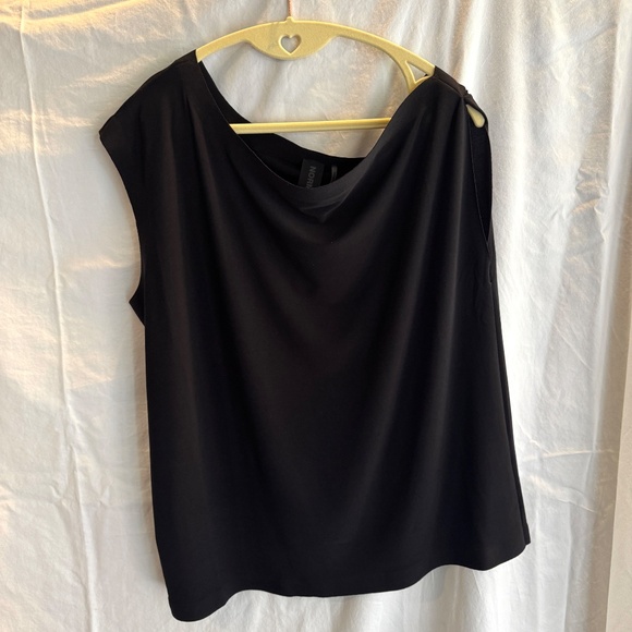 Norma Kamali off-the-shoulder top - Picture 1 of 16